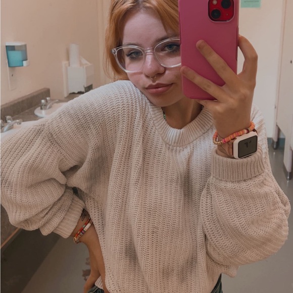 Meet your Posher, Leeya - Picture 1 of 1